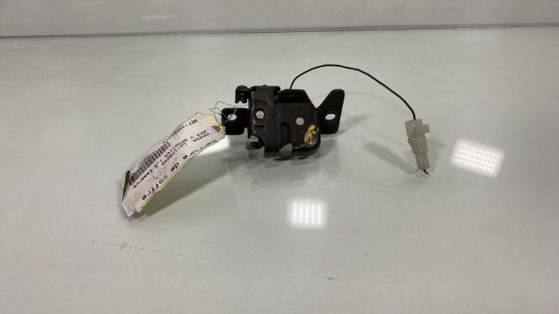 Serrure de coffre MAZDA 323 5 PHASE 2 Essence - 1