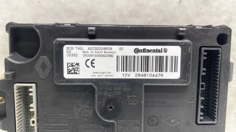 Boitier UCH RENAULT CLIO 4 PHASE 2 BREAK Essence - 1