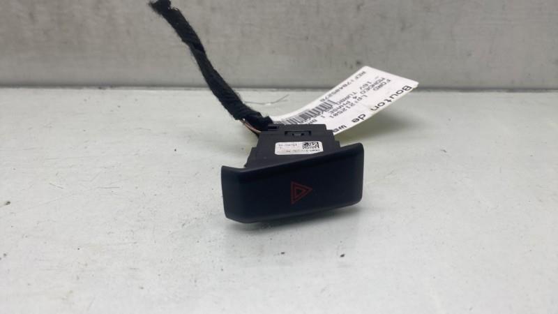 Bouton de warning FORD MONDEO 4 PHASE 1 BREAK Essence - 1