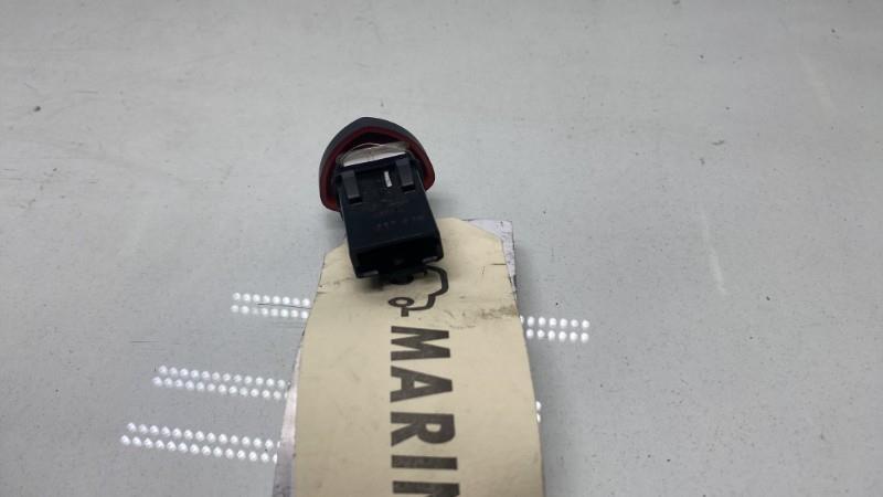 Bouton de warning RENAULT CLIO 2 PHASE 2 Essence - 1