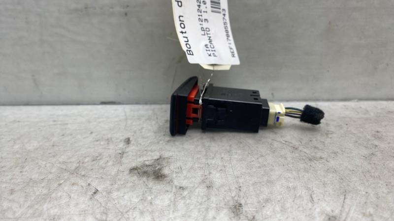 Bouton de warning KIA PICANTO 3 PHASE 1 Essence - 1