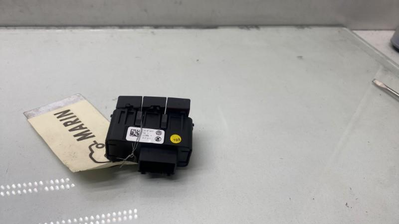 Bouton de warning VOLKSWAGEN UP PHASE 2 Essence - 1