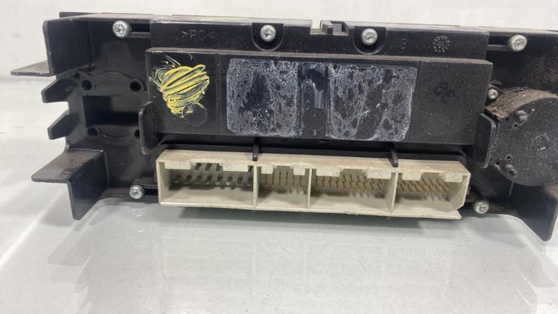 Commande chauffage VOLKSWAGEN GOLF 3 Diesel - 1