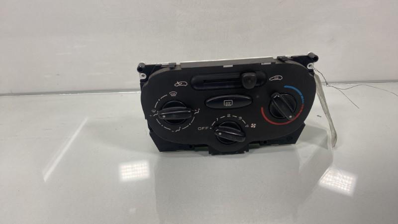 Commande chauffage PEUGEOT 206 PHASE 1 CABRIOLET Essence - 1