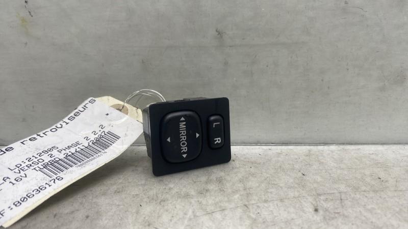 Commande retroviseurs TOYOTA COROLLA VERSO 2 PHASE 2 Diesel - 1