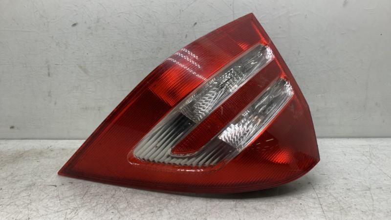 Fanale posteriore principale destro (luci) MERCEDES CLASSE C 203 PHASE 2 Diésel - 1