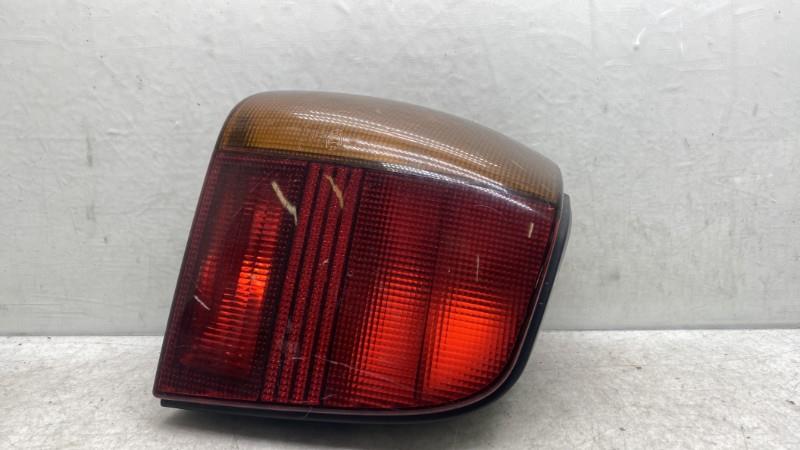 Fanale posteriore principale sinistro (luci) VOLKSWAGEN POLO 3 PHASE 1 Diésel - 1
