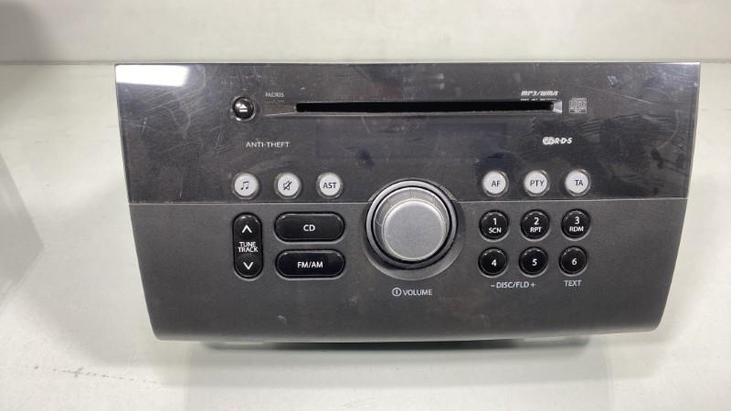 Autoradio originale SUZUKI SWIFT 3 Gasolina - 1