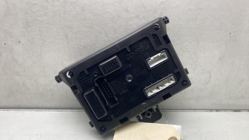 Boitier UCH RENAULT CLIO 3 PHASE 2 Diesel - 1