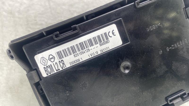 Boitier UCH RENAULT CLIO 3 PHASE 2 Diesel - 1
