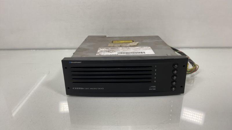 Chargeur CD RENAULT MEGANE 2 PHASE 1  - 1