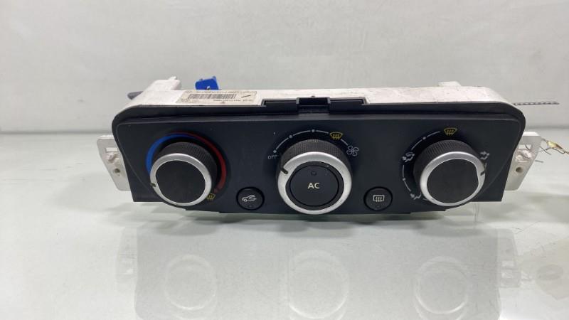 Commande chauffage RENAULT MEGANE 3 Diesel - 1