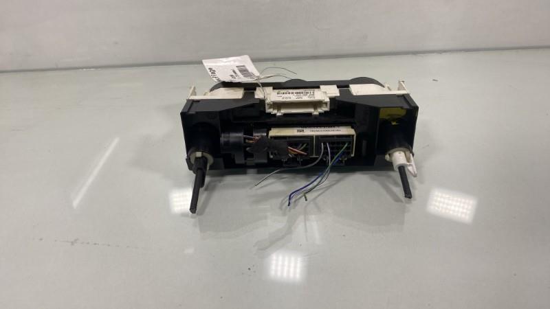Commande chauffage VOLKSWAGEN POLO 5 PHASE 1 Diesel - 1