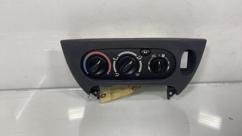 Commande chauffage RENAULT MEGANE 1 PHASE 2 Diesel - 1