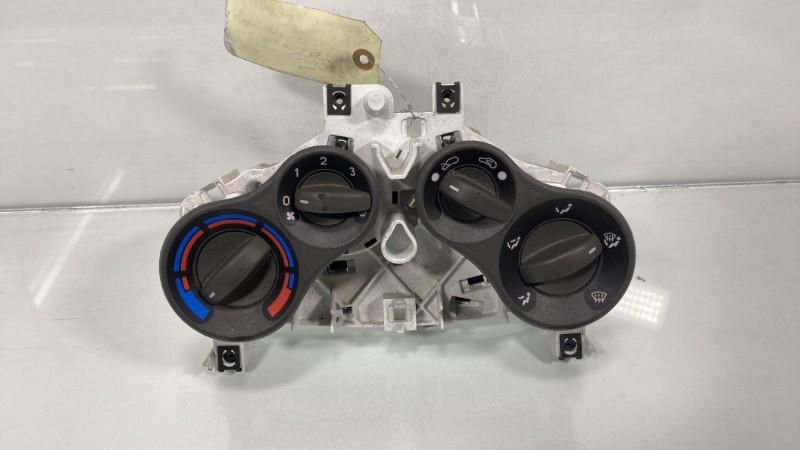 Commande chauffage FIAT PANDA 2 Essence - 1