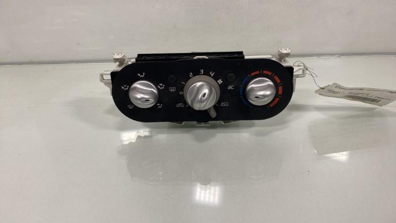 Commande chauffage RENAULT TWINGO 2 PHASE 1 Essence - 1