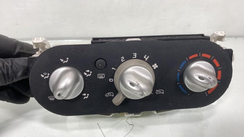 Commande chauffage RENAULT TWINGO 2 PHASE 1 Essence - 1