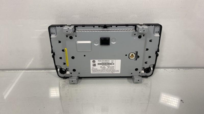 Ecran GPS VOLKSWAGEN GOLF 7 PHASE 1 Essence - 1