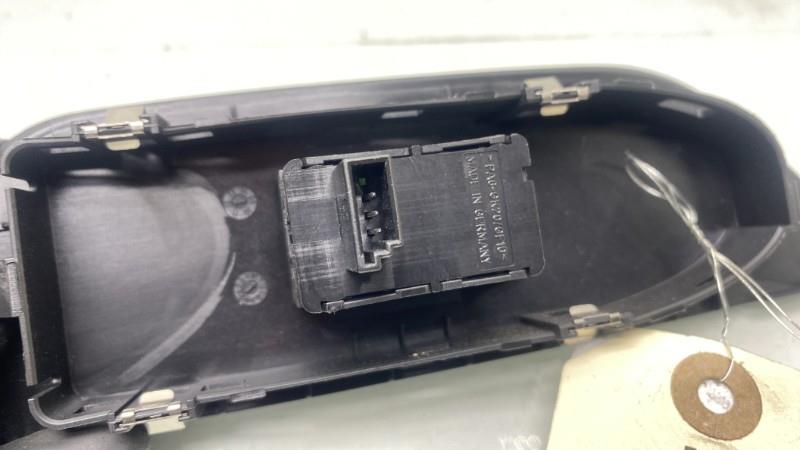 Interruttore lavacristalli posteriore sinistro BMW X1 E84 PHASE 2 Diésel - 1