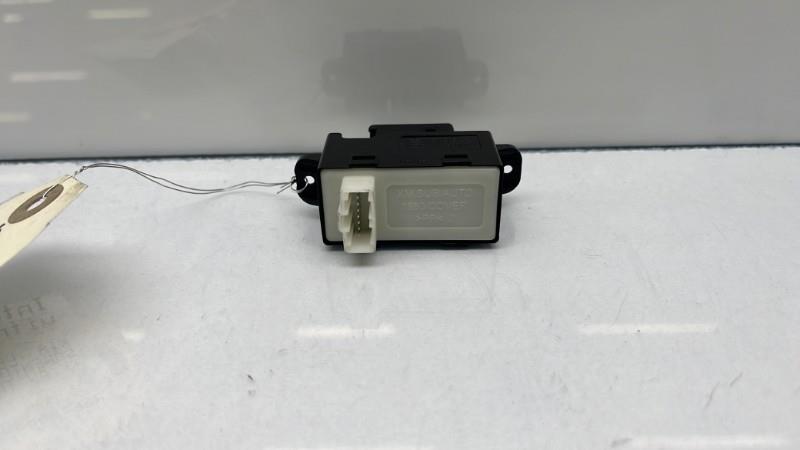 Interruttore lavacristalli posteriore sinistro KIA SORENTO 2 PHASE 2 Diésel - 1