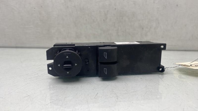 Interruttore lavacristalli anteriore sinistro FORD FOCUS 3 PHASE 2 BREAK Diésel - 1