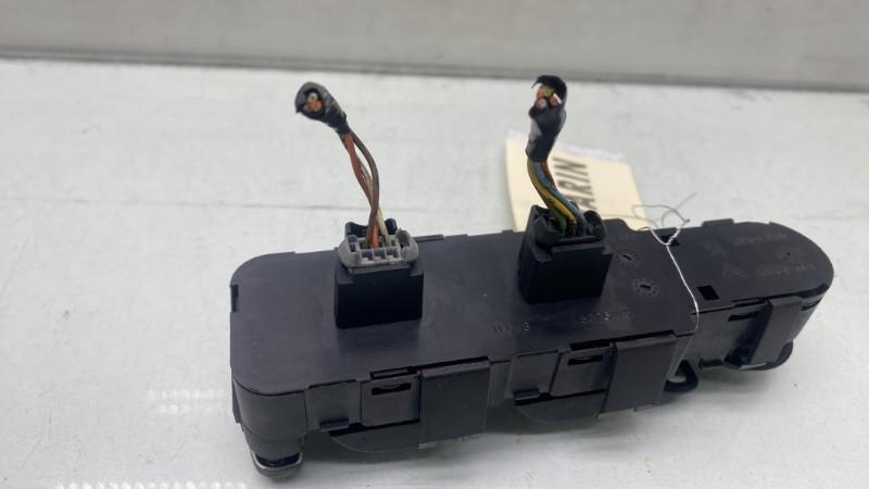 Interruttore lavacristalli anteriore sinistro PEUGEOT 407 PHASE 1 Diésel - 1