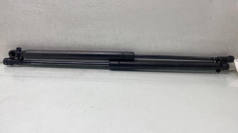 Verin de coffre RENAULT CLIO 3 PHASE 1 Diesel - 1