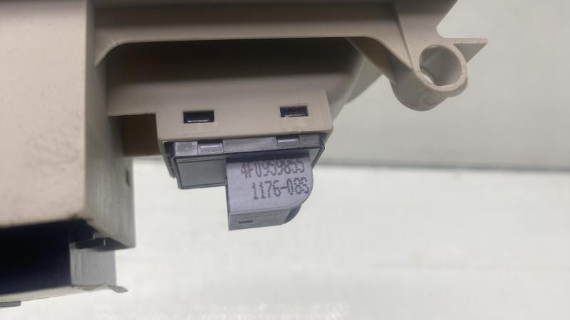 Interruttore lavacristalli posteriore destro AUDI Q7 1 PHASE 1 Diésel - 1