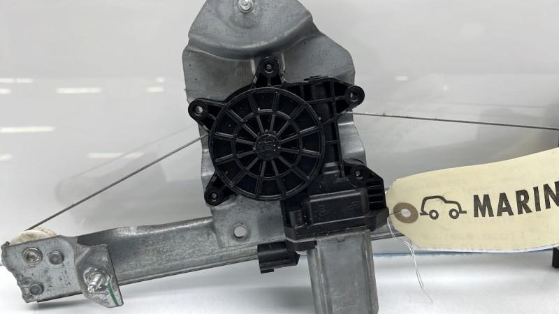 Alzacristalli elettrico posteriore destro RENAULT CLIO 4 PHASE 1 BREAK Diésel - 1