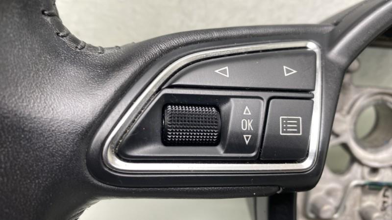 Volant AUDI A1 1 PHASE 1 Diesel - 1