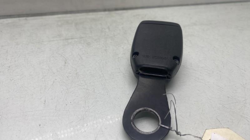 Aggancio cintura sicurezza posteriore destro PEUGEOT 4007 Diésel - 1