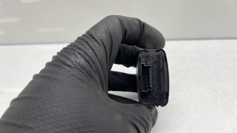 Bouton de warning BMW X5 E70 PHASE 1 Diesel - 1