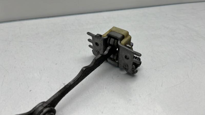 Arresto portiera anteriore sinistra RENAULT MEGANE 3 PHASE 3 Diésel - 1