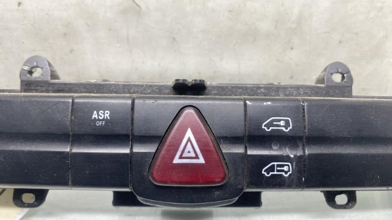 Bouton de warning MERCEDES SPRINTER 2 PHASE 1 Diesel - 1