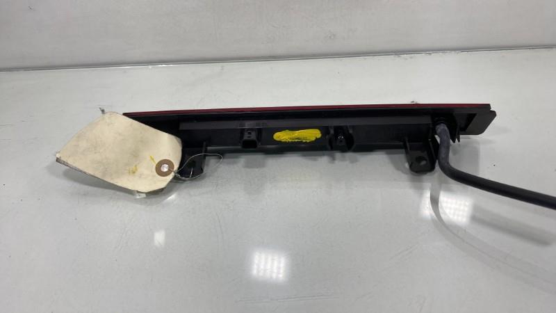 Feu arriere stop central RENAULT CLIO 4 PHASE 2 Essence - 1