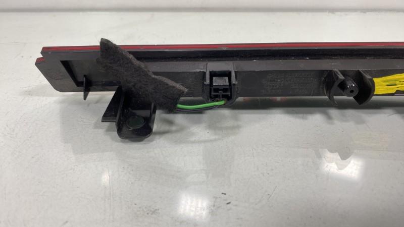 Feu arriere stop central RENAULT CLIO 4 PHASE 2 Diesel - 1