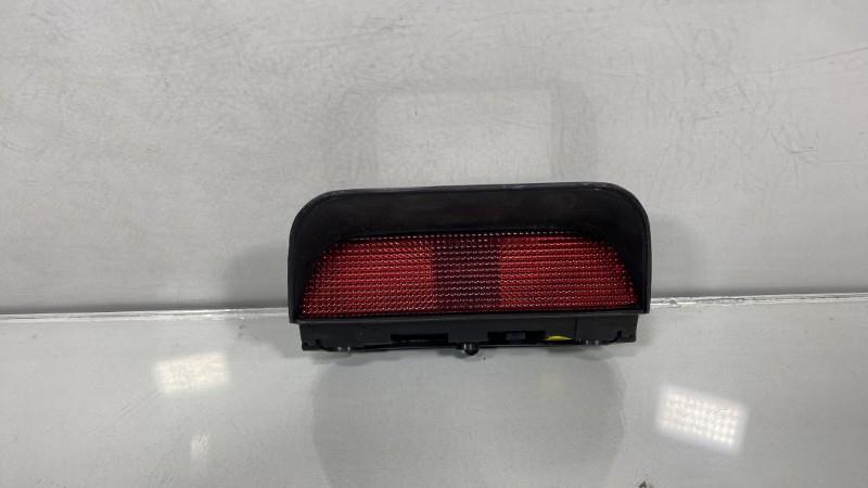 Feu arriere stop central HONDA LOGO Essence - 1