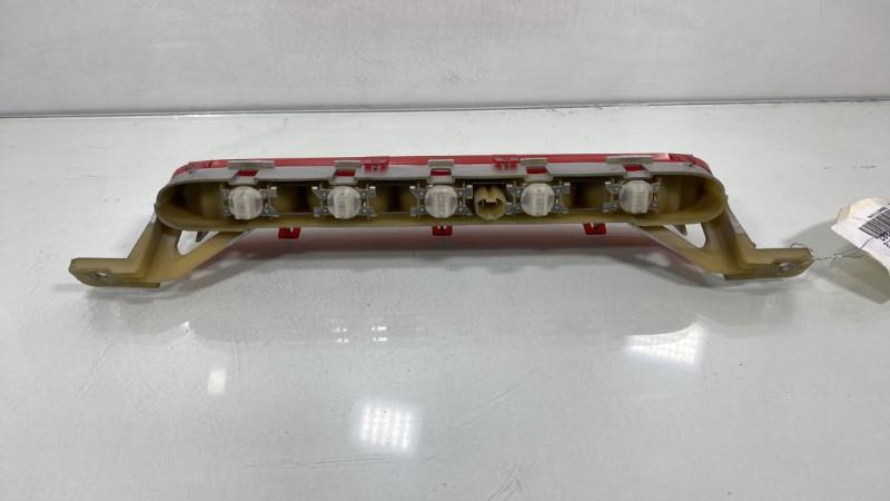 Luce stop centrale TOYOTA COROLLA VERSO 2 PHASE 1 Diésel - 1
