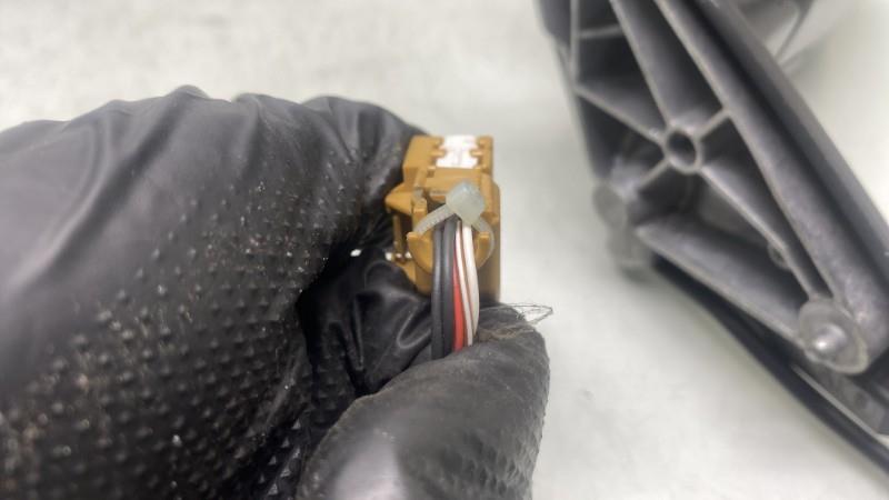 Retrovisor izquierdo AUDI A4 2 PHASE 2 Diésel - 1