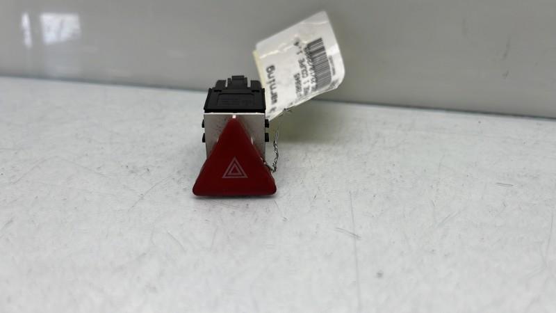 Bouton de warning VOLKSWAGEN SCIROCCO 3 PHASE 1 COUPE Essence - 1