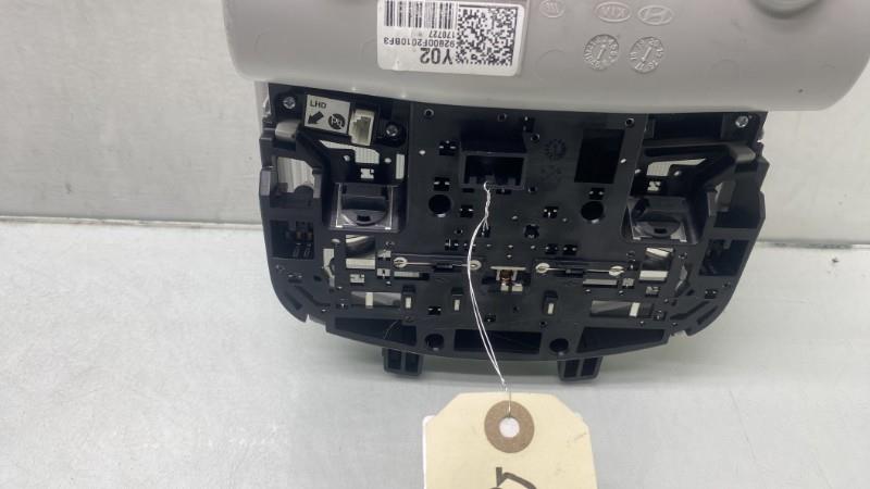 Eclairage de plafonnier KIA RIO 4 PHASE 1 Essence - 1