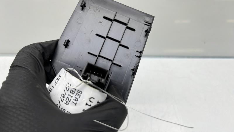 Interruttore lavacristalli anteriore destro SEAT IBIZA 5 PHASE 2 Gasolina - 1