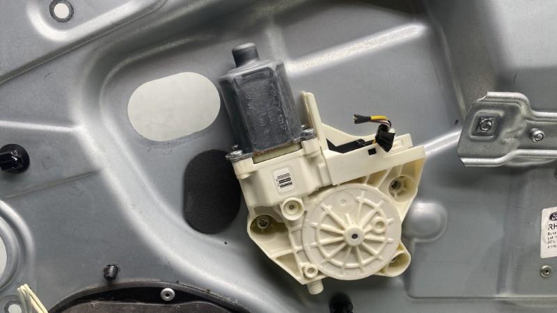 Alzacristalli elettrico anteriore destro FORD FOCUS 2 PHASE 1 Gasolina - 1
