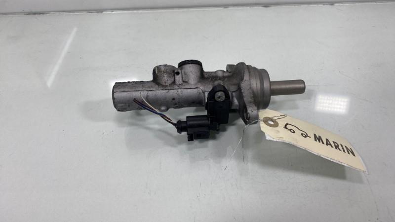 Cilindro maestro (freno) VOLKSWAGEN POLO 5 PHASE 2 Gasolina - 1