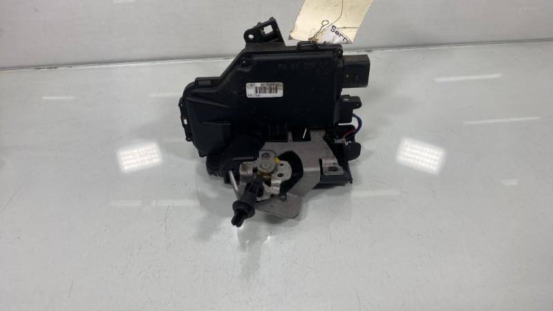 Serrure arriere droit AUDI A4 2 PHASE 2 Diesel - 1