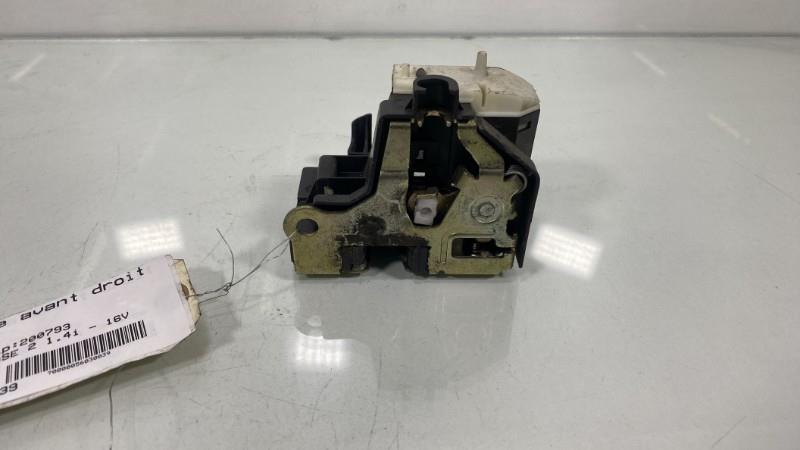 Serrure avant droit RENAULT CLIO 2 PHASE 2 Essence - 1