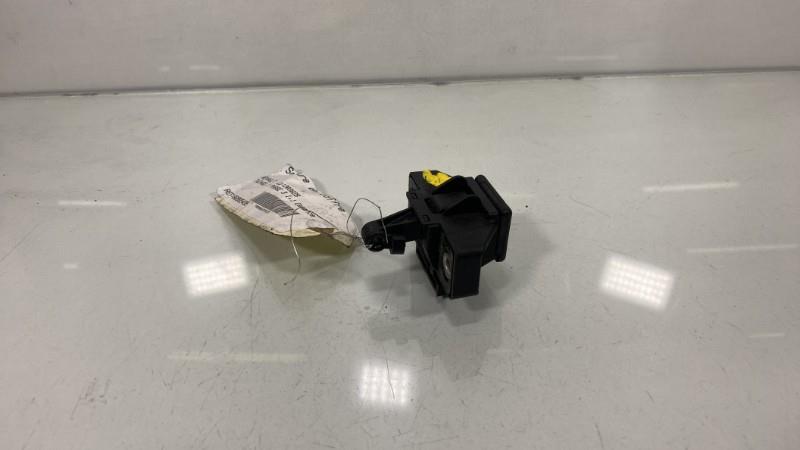 Serrure de coffre RENAULT TWINGO 1 PHASE 3 Essence - 1