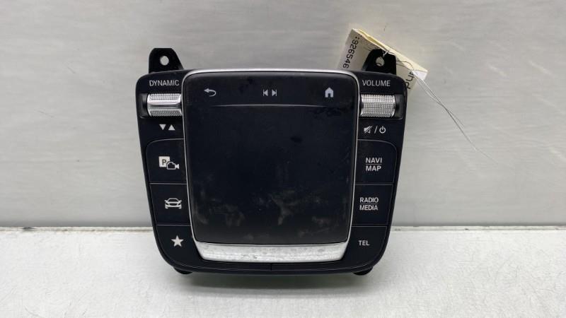 Commande autoradio MERCEDES CLASSE CLA 118 COUPE Diesel - 1