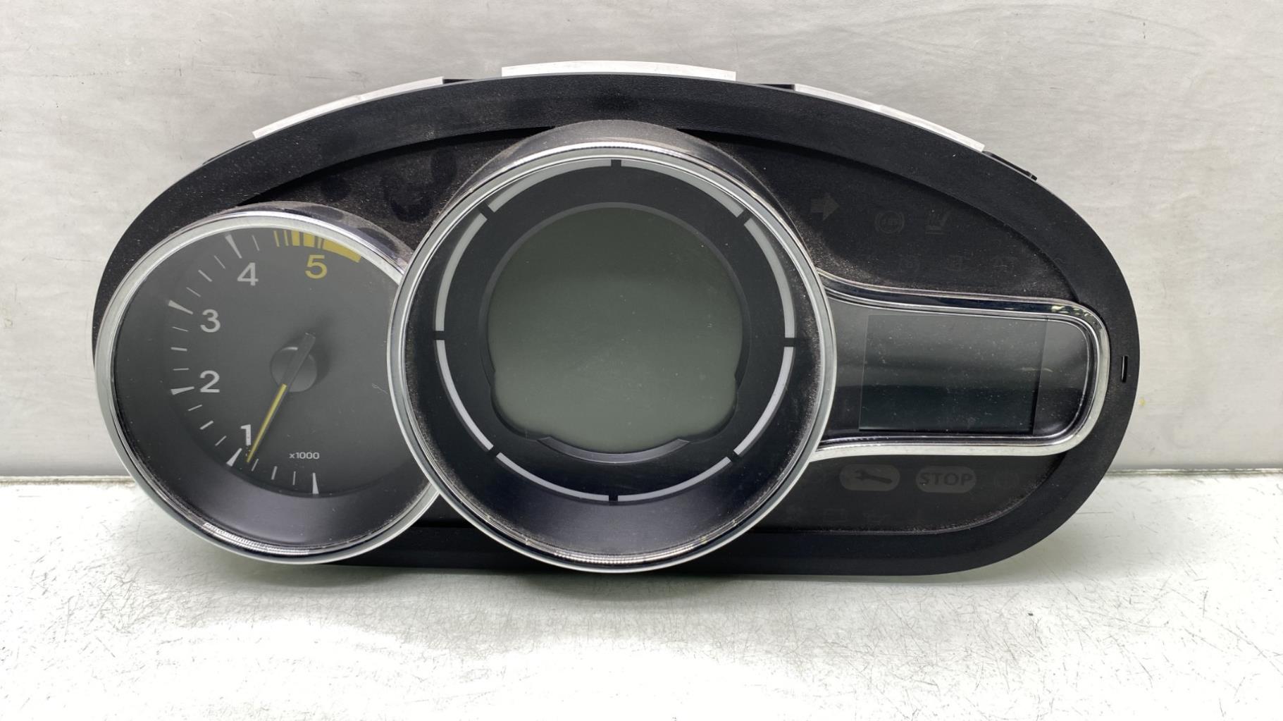 Compteur RENAULT MEGANE 3 PHASE 1 Diesel - 1