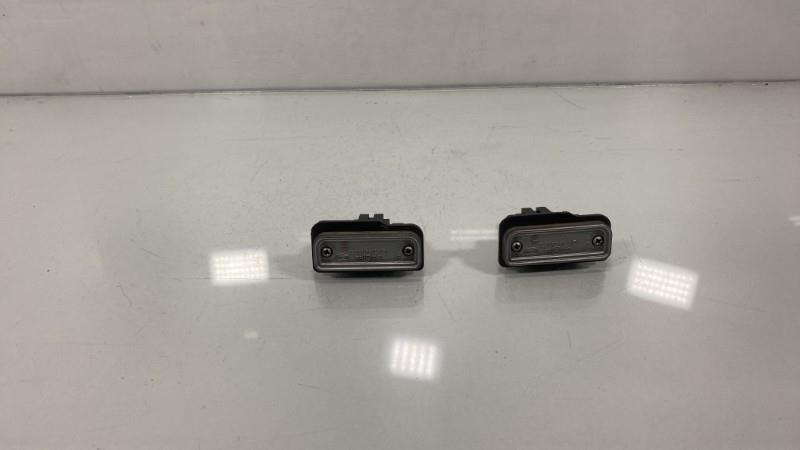 Eclairage de plaque MERCEDES CLASSE C 203 PHASE 1 BREAK Diesel - 1